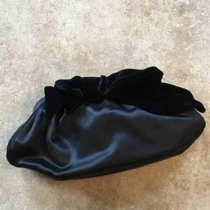 Perfect Satin/Velvet Black Purse